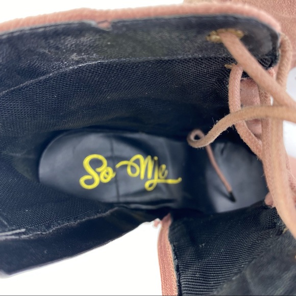 So me Women's Suede Lace Up Block Heels Ankle Boot - Picture 7 of 8